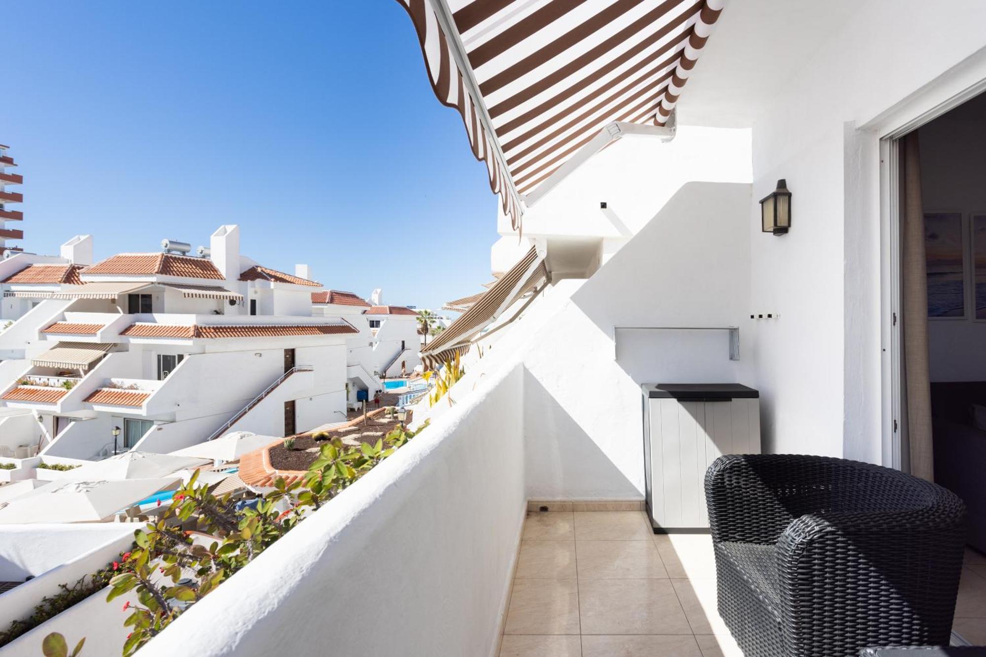 Home2book Americas Coastal Apt, Pool & Terrace